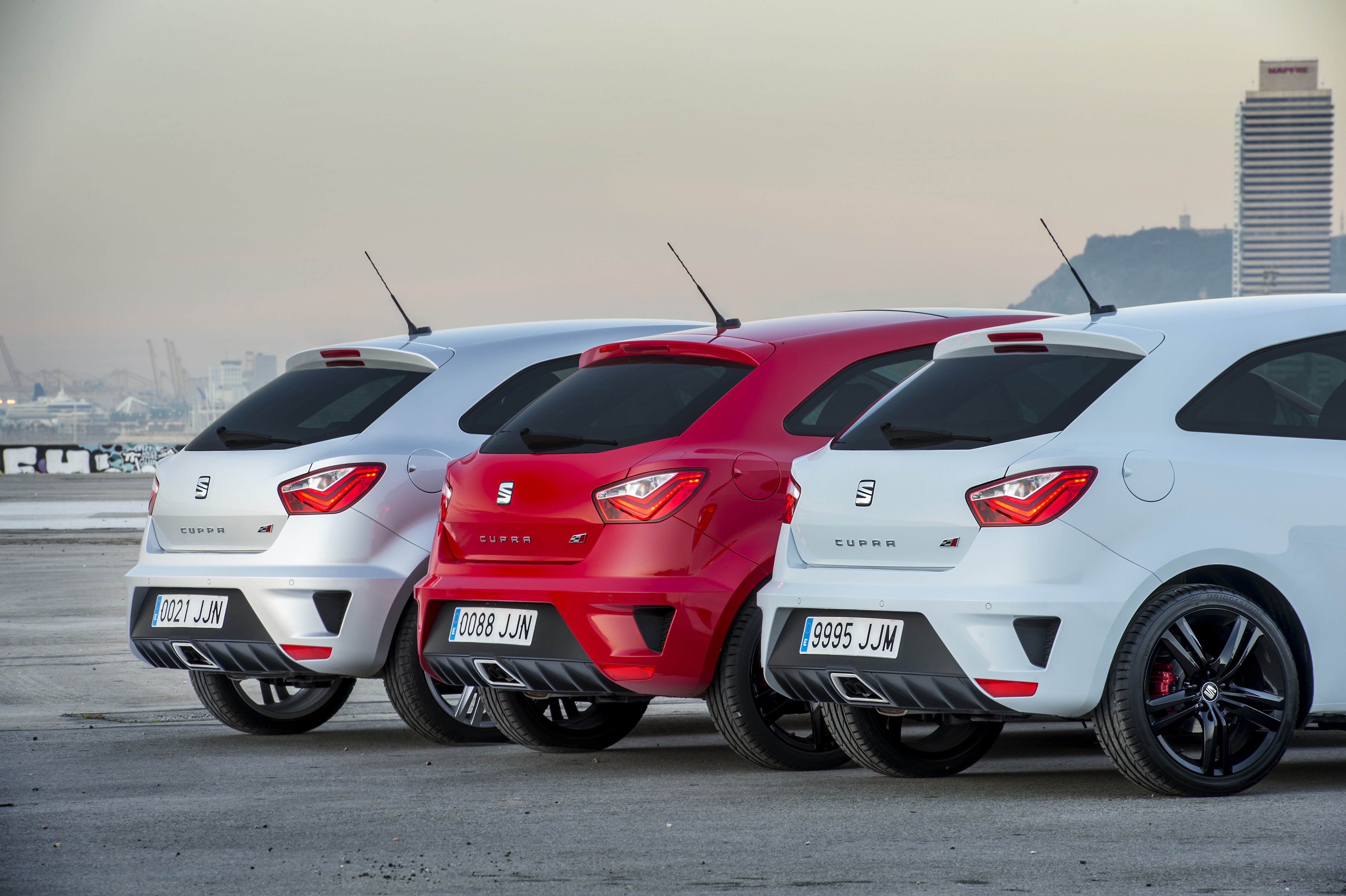 2016-seat-ibiza-cupra-does-100-km-h-in-67s-thanks-to-18l-turbo-engine-with-192-hp_1